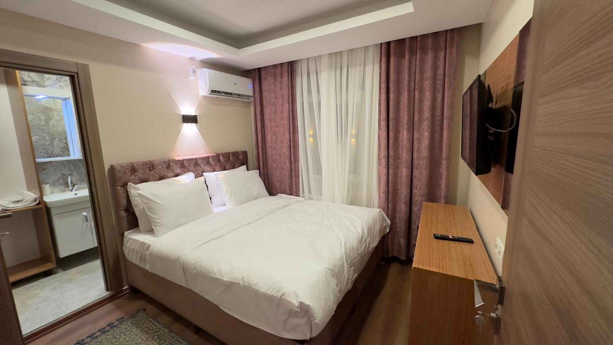 Golden Tulip Suite Apart Istanbul Exterior photo