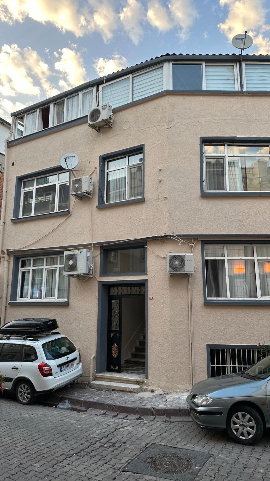 Golden Tulip Suite Apart Istanbul Exterior photo
